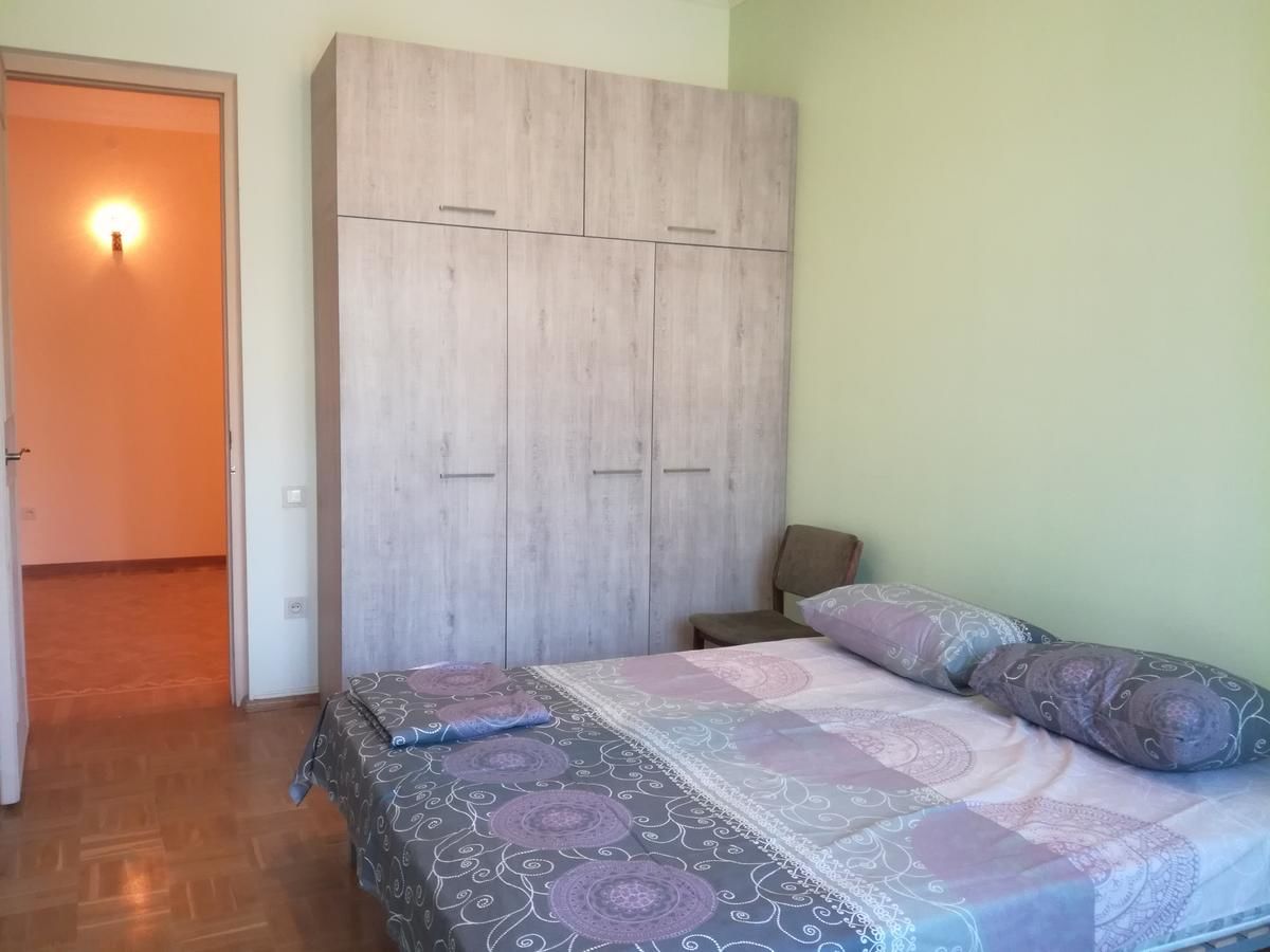 Проживание в семье Private room in a townhouse Ереван-7