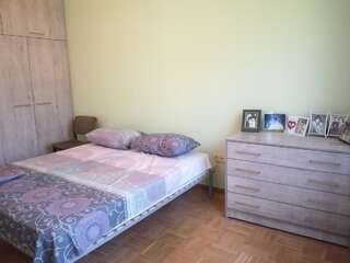Проживание в семье Private room in a townhouse Ереван Двухместный номер Делюкс с 1 кроватью и дополнительной кроватью-4